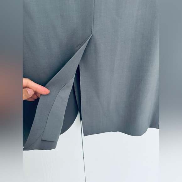 AMI Mens's Paris Twill Sport Single-Breasted Tailored Blazer in grey EU 50 US 40 - Picture 6 of 17